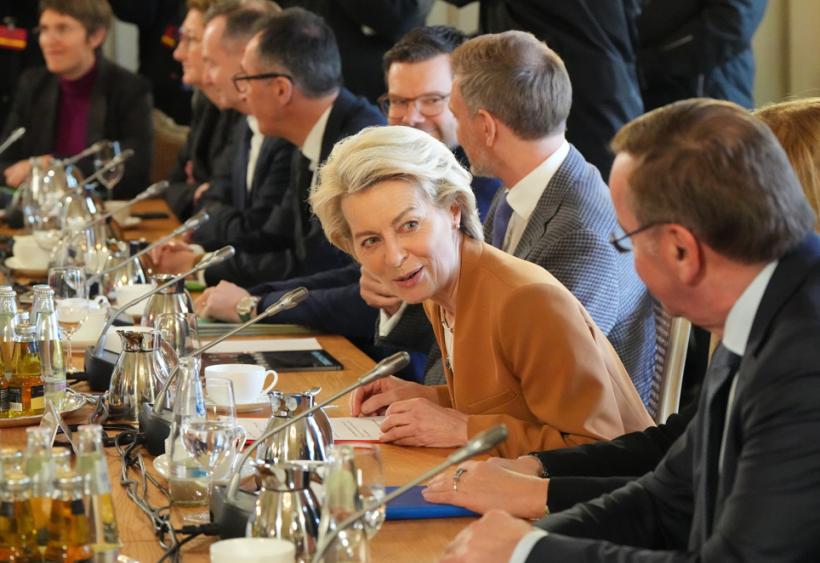 Tensiuni în UE: Germania critică declarațiile Ursulei von der Leyen privind trimiterea de trupe în Ucraina