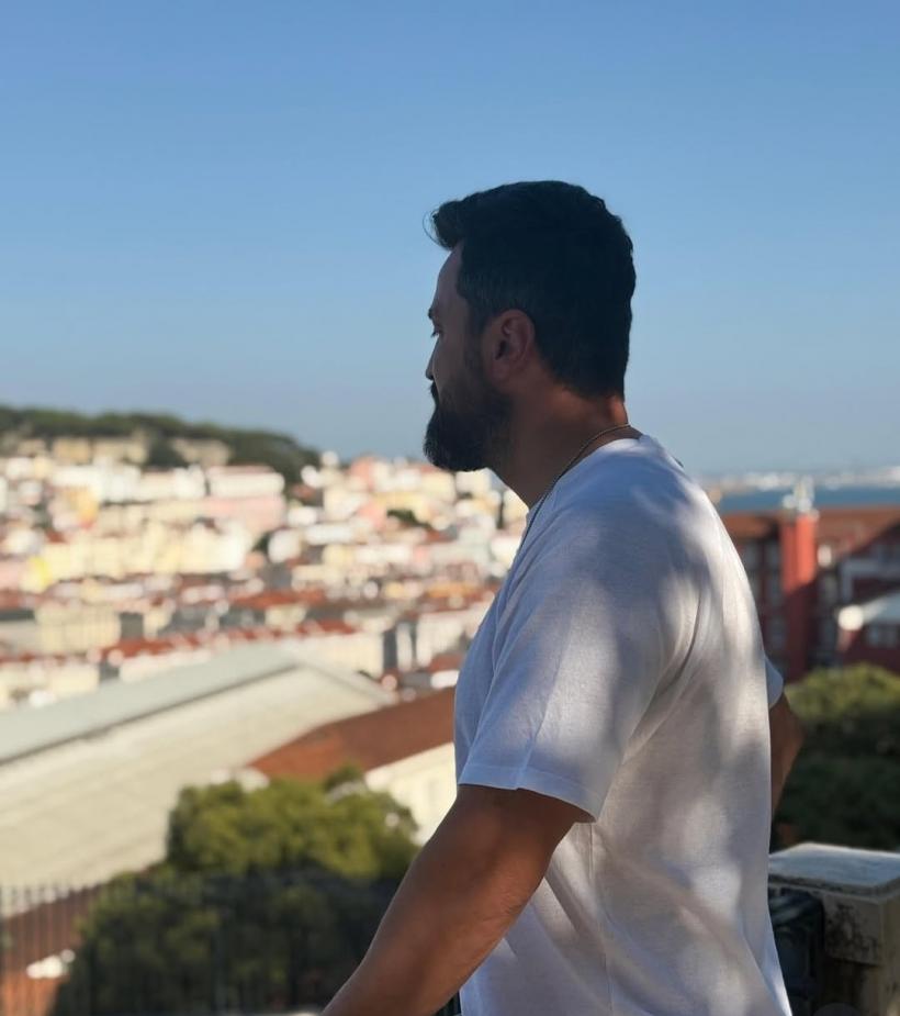 Chef Orlando Zaharia, vacanță la Lisabona împreună cu soția: „Orașul ne-a cucerit cu străzile lui colorate, pe care le-am luat la pas” 18970230