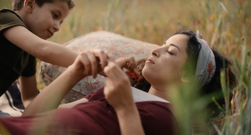 De la barurile provinciei la luminile Casablancăi: „Toți o iubesc pe Touda”- în cinematografe din 5 septembrie 18970201