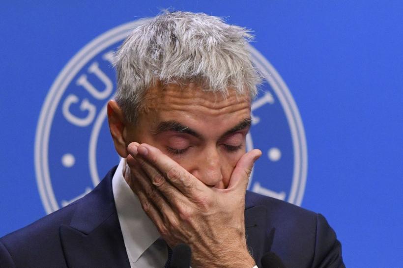 De 27 de zile, Executivul funcționează într-o altă compoziție politică decât cea aprobată, prin vot, de Parlamentul României