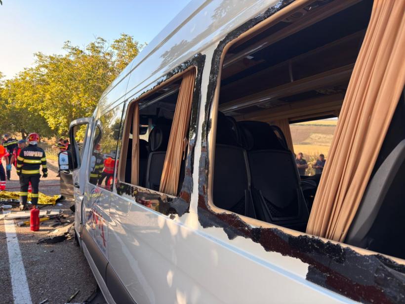 Împrejurările producerii accidentului cumplit de la Botoșani. 19 persoane sunt rănite și 3 au decedat 18970136