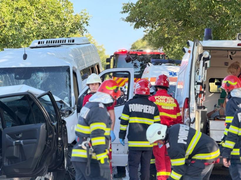 Împrejurările producerii accidentului cumplit de la Botoșani. 19 persoane sunt rănite și 3 au decedat 18970140