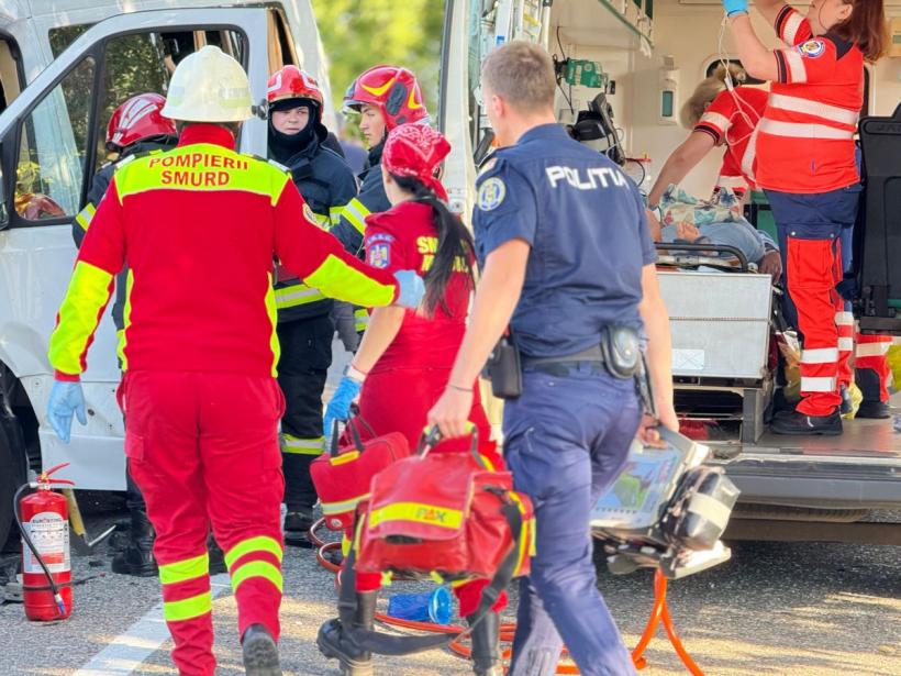 Împrejurările producerii accidentului cumplit de la Botoșani. 19 persoane sunt rănite și 3 au decedat 18970141