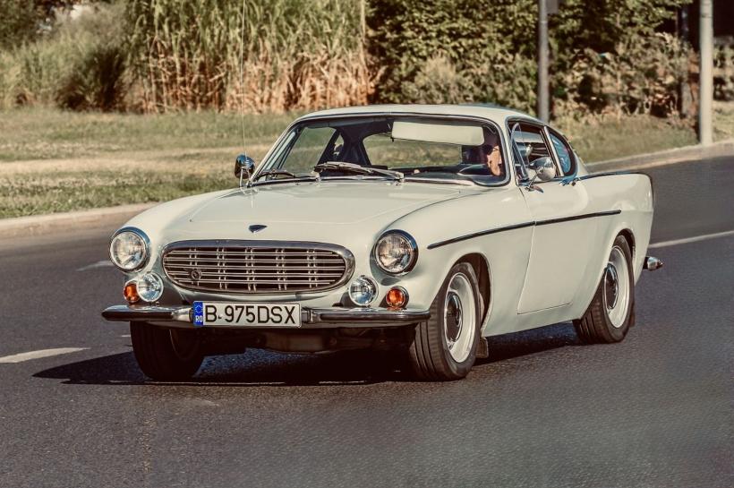 „Scandinavele pe Drumul Brâncovenilor”: 24 de vehicule istorice Volvo și Saab pornesc sâmbătă din Mogoșoaia, într-o caravană cu parfum regal 18970232