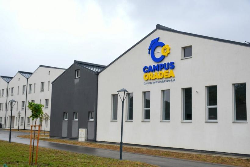 Bolojan, model de insucces în cheltuit banii pentru Educație