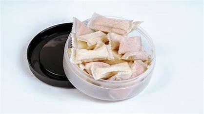 Pliculețele cu nicotină vor fi interzise în Franța în 2026