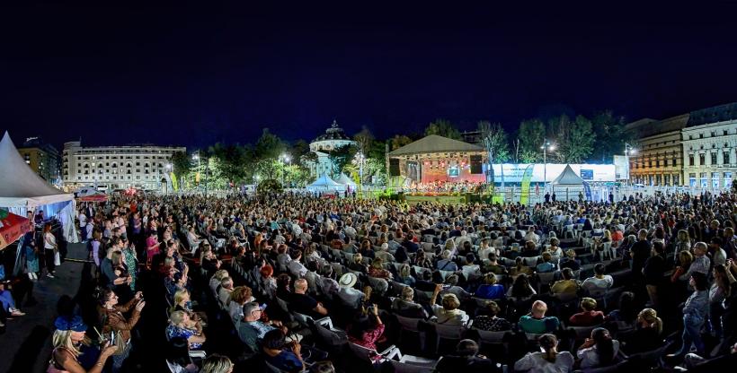 ARCUB readuce muzica clasică în inima Capitalei: Urmează a VI-a ediție a „Pieței Festivalului George Enescu”