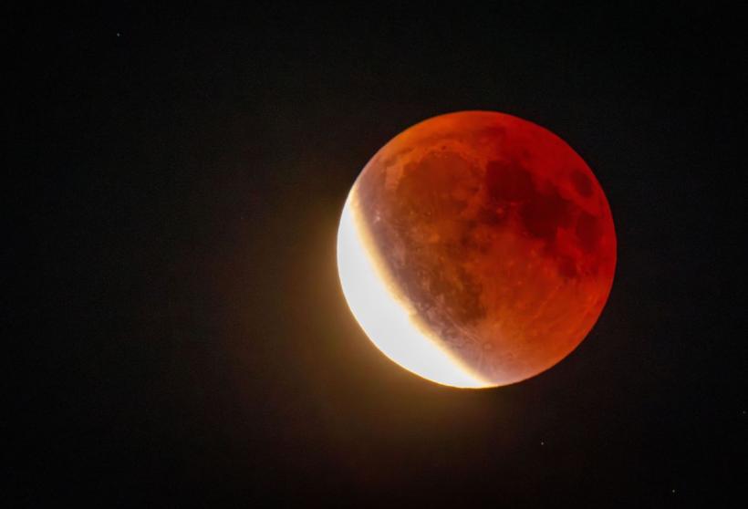 Trei zodii își regăsesc echilibrul după eclipsa de Lună din Pești. Cum le influențează astrele săptămâna 8–14 septembrie 2025