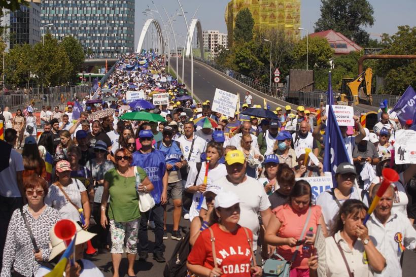 Profesorii au ajuns la Palatul Cotroceni 18971061