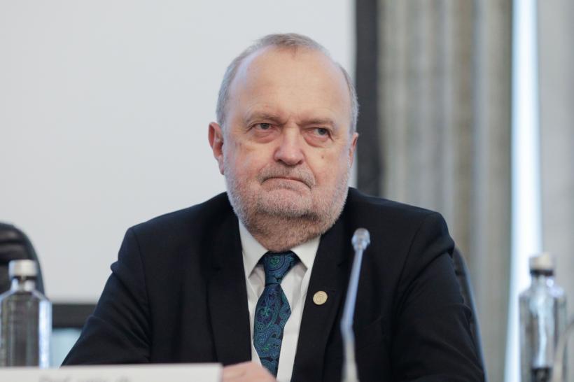 Val de reacții după „conferința conspiraționiștilor”. Virusolog român din SUA: „Mă tem că e cam prea târziu” 18970850