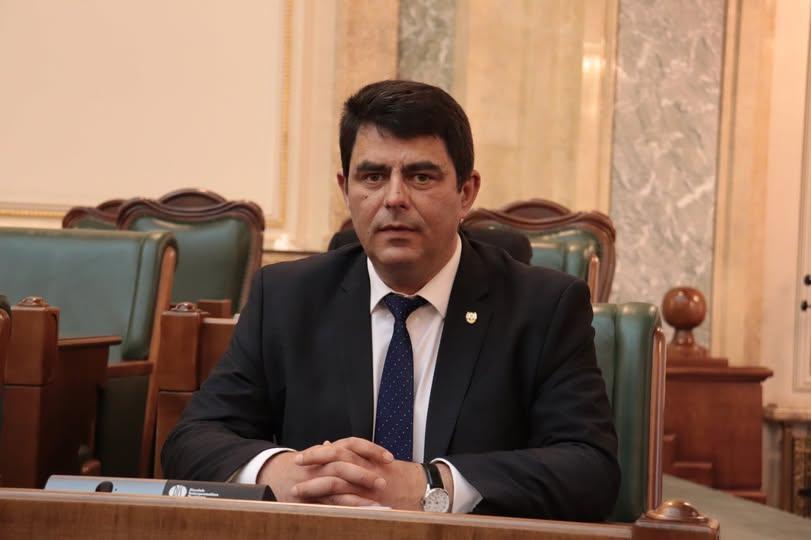 500.000 lei într-un an! Povestea angajatului cu 6 funcții la stat