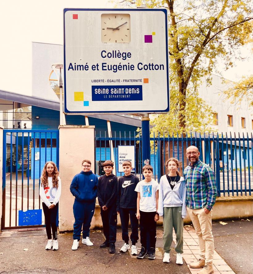 Limba română, materie obligatorie la o școală din Franța 18971623