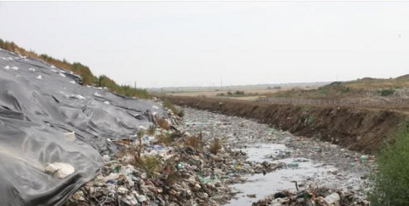 Bucureștiul împroașcă cu gunoi localitățile vecine: 85% din deșeurile Capitalei ajung la groapă