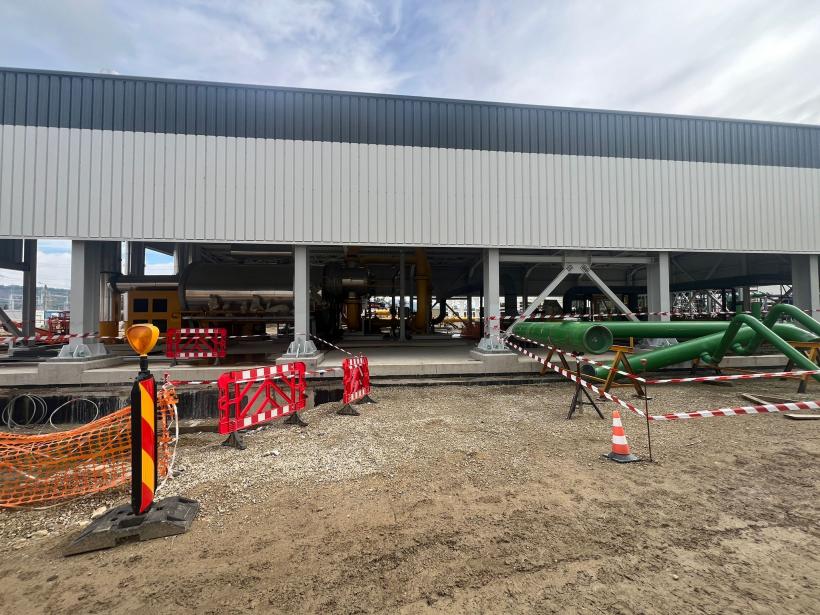 Construcția centralei Mintia este în grafic 18972100