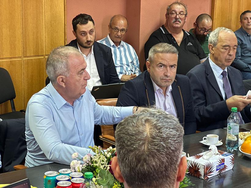 Construcția centralei Mintia este în grafic 18972104