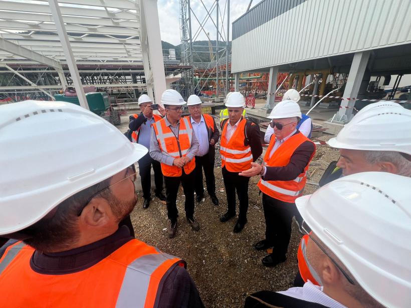 Construcția centralei Mintia este în grafic 18972112