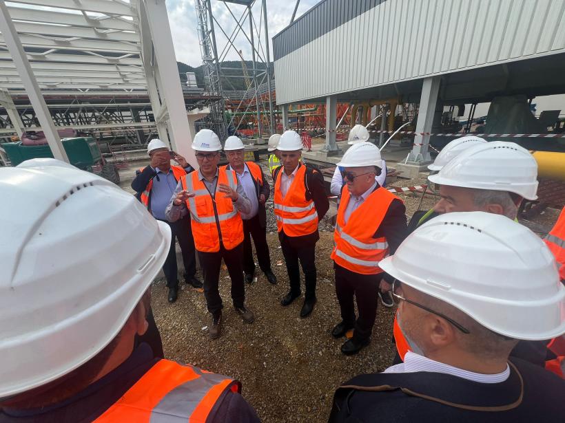 Construcția centralei Mintia este în grafic 18972113