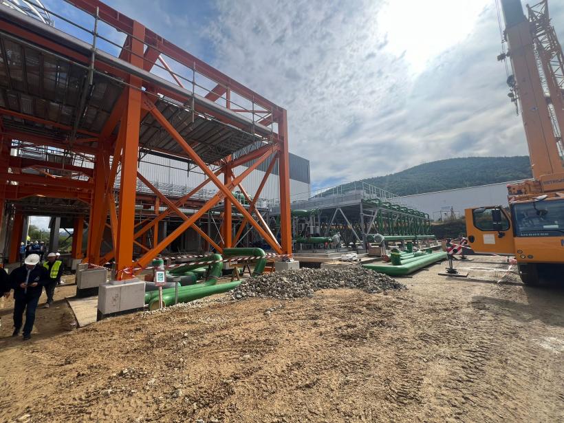 Construcția centralei Mintia este în grafic 18972117