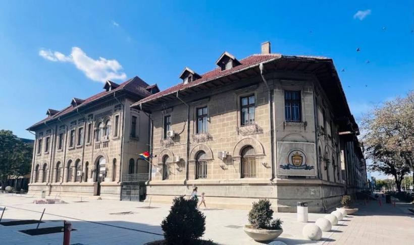 Profesoară bătută de un elev, la cel mai cunoscut colegiu din Constanța, Mircea cel Bătrân