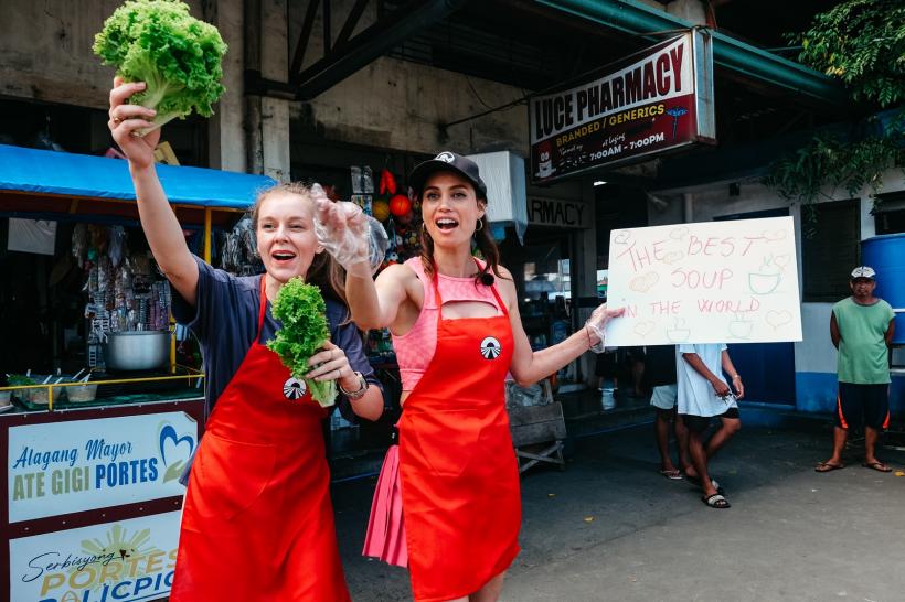 Aseară, situație fără precedent în Asia Express: o echipă a ajuns cu o oră şi jumătate înaintea Irinei la pupitru  Diseară, concurenții vor lupta și pentru imunitatea mică, într-o probă… pe gustul tuturor: ciorba rădăuțeană 18972245