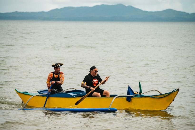 Aseară, situație fără precedent în Asia Express: o echipă a ajuns cu o oră şi jumătate înaintea Irinei la pupitru  Diseară, concurenții vor lupta și pentru imunitatea mică, într-o probă… pe gustul tuturor: ciorba rădăuțeană 18972253