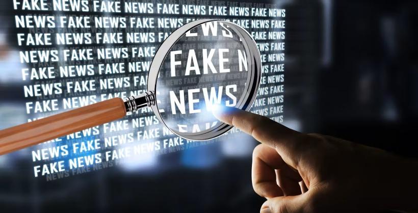 O nouă materie: CNA vrea să-i facă pe toți profesorii experți în combaterea dezinformării