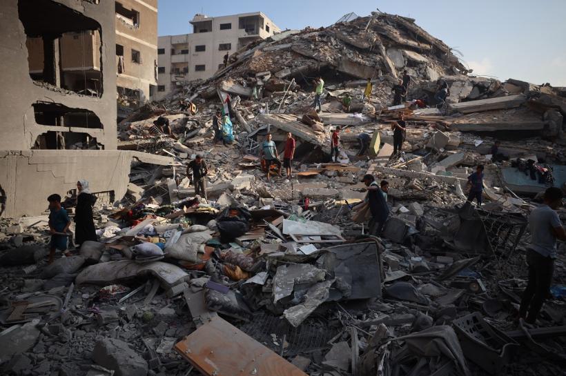 Ministrul israelian al Apărării: Gaza arde, după lovituri aeriene masive asupra orașului Gaza