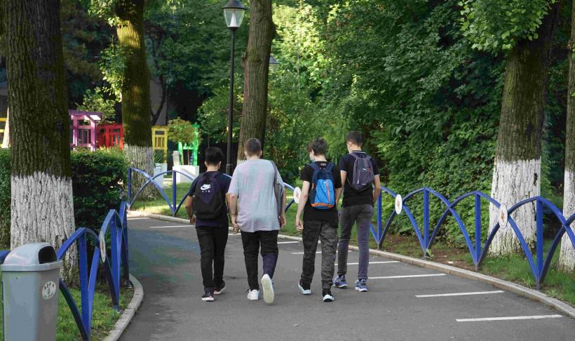 Elevii din clasa a 8-a, la școală doar dimineața. Orele de după-amiază dăunează sănătății