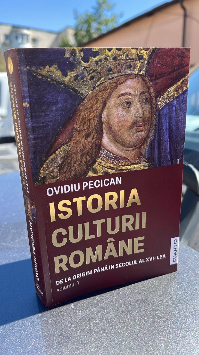 Șuetă cu istoricul Ovidiu Pecican: „Fără a ști pe ce depozite de averi stăm, ne subestimăm, folosim mersul piticului, ne vindem ieftin, ba uneori ne dăm chiar pe gratis!” 18972275