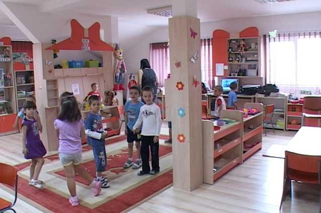 Educatoarea din Timișoara de la grădinița privată unde un copil a murit înecat a fost arestată