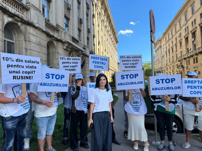 Protest la Ministerul Sănătății: PUSL acuză nepăsarea criminală care a ucis un copil