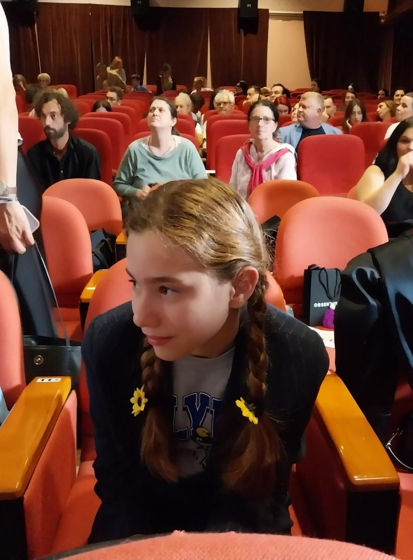 „Dinți de lapte” - o anchetă văzută prin ochii unui copil, în regimul comunist