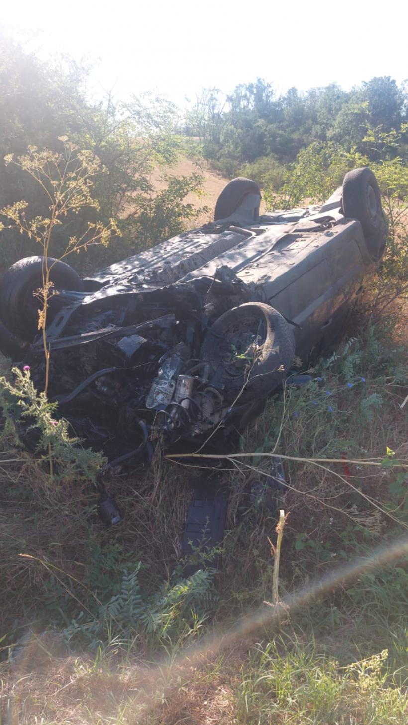 Accident mortal în Arad: Șoferul s-a răsturnat cu mașina