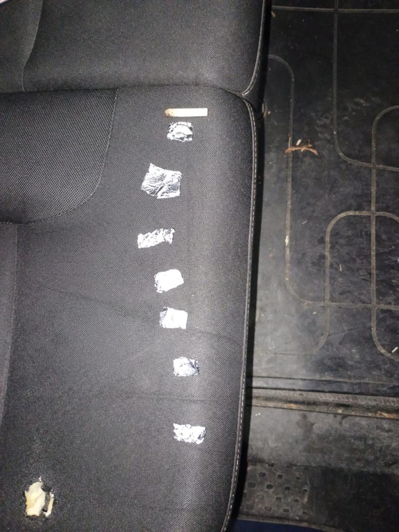 Bărbat prins de jandarmi dormind în mașină, după ce s-a drogat  18972810