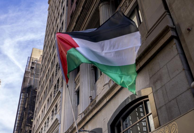 Tensiuni majore: Regatul Unit şi Portugalia recunosc oficial astăzi statul Palestina