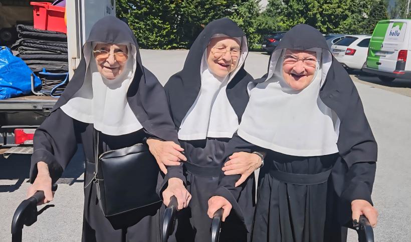 Trei călugărițe octogenare au fugit din azilul unde fuseseră trimise cu forța înapoi la mănăstire 18972887
