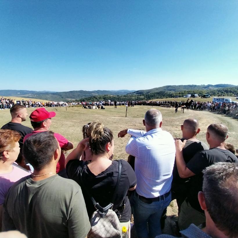 Târgul oierilor din nordul Dâmboviței concurează cu Târgul de Fete de pe Muntele Găina