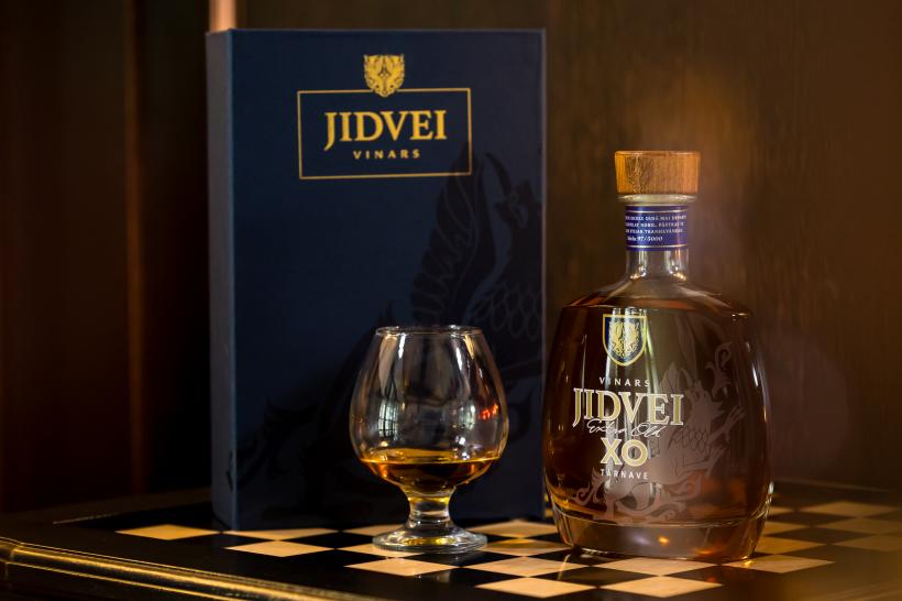 Jidvei lansează Vinars XO la Paris, în premieră absolută, cu ocazia onorării retrospectivei Radu Jude găzduite de Centre Pompidou și mk2 Bibliothèque