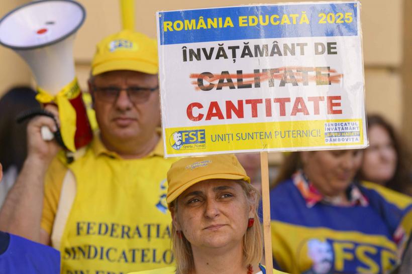 Reforma Bolojan dă rezultate: s-a extins abandonul școlar. La profesori! Sindicatele se așteaptă să fie aduși la catedră lipitorii de afișe ai partidelor, ca în anii ’50 18973026
