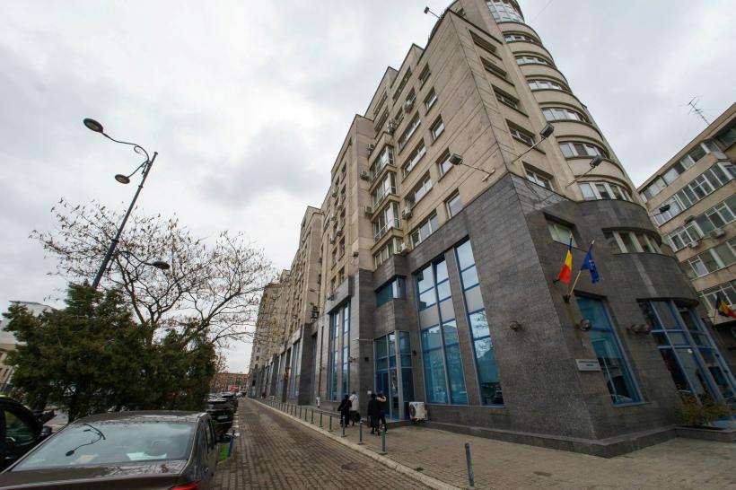 ASF cheltuie 17.600 de euro pe lună, pentru curățenie în sediul central