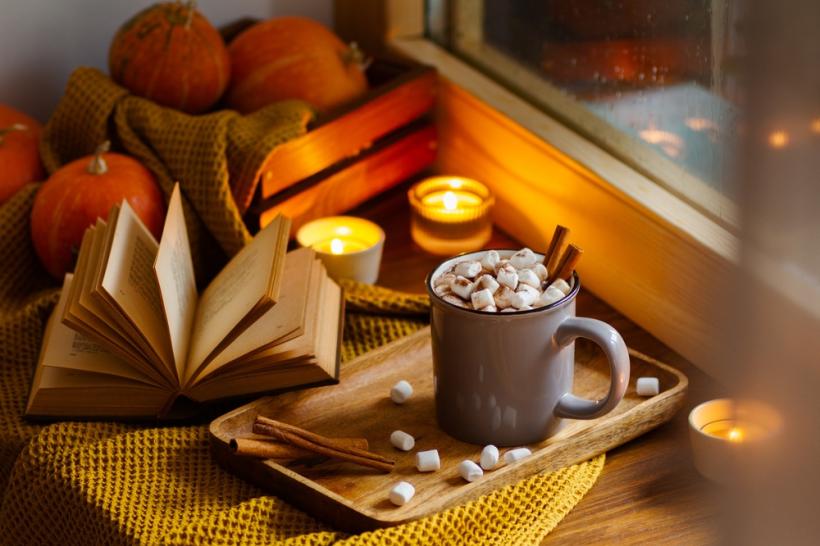 Delicii de toamnă: Rețetă simplă de Pumpkin Spice Latte și biscuiți cu scorțișoară