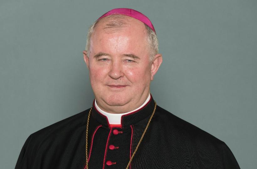  Nicușor Dan va participa la funeraliile cardinalului Lucian Mureșan