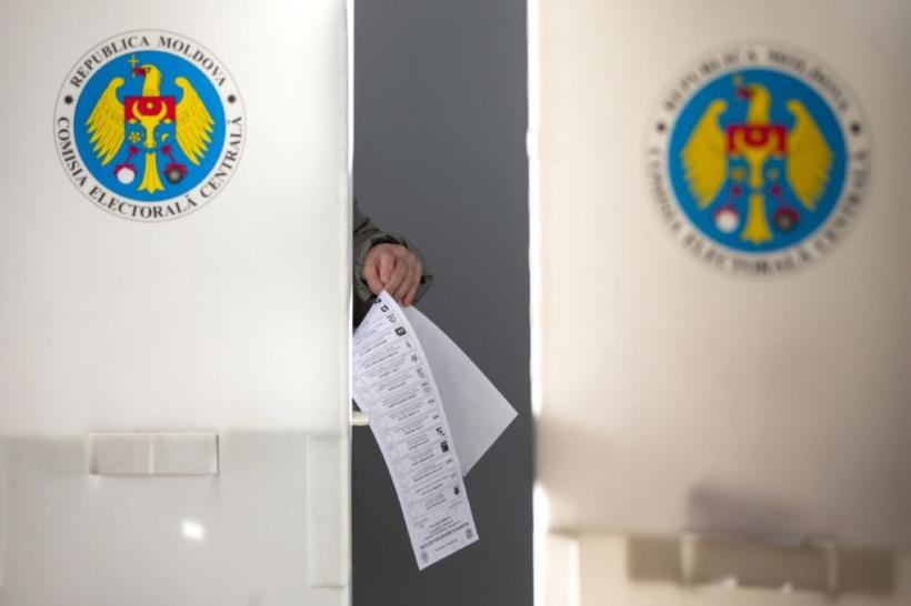Alegeri pe muchie de cuțit. Republica Moldova, între Bruxelles și Moscova