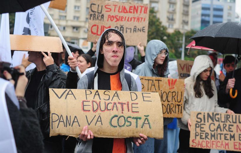 Anul universitar începe cu proteste studențești în marile orașe 18973972