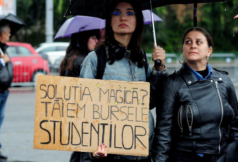 Anul universitar începe cu proteste studențești în marile orașe 18973976