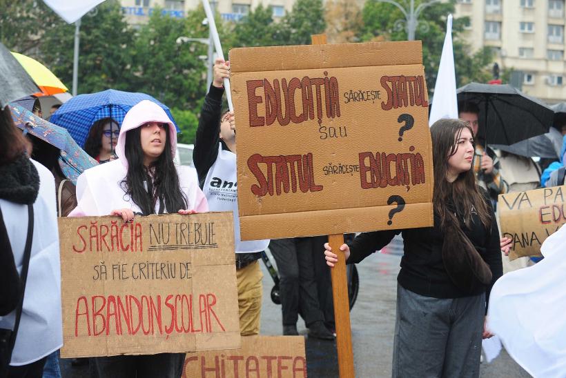 Anul universitar începe cu proteste studențești în marile orașe 18973979
