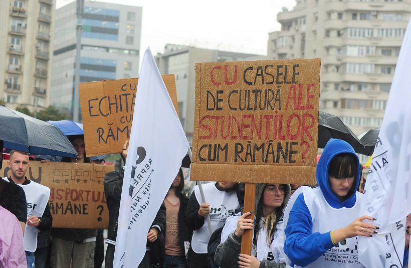 Anul universitar începe cu proteste studențești în marile orașe 18973980