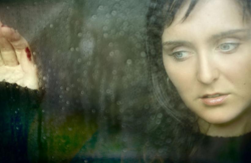 Născuți în aceste patru luni? Iată de ce te poți simți singur chiar și în mijlocul mulțimii