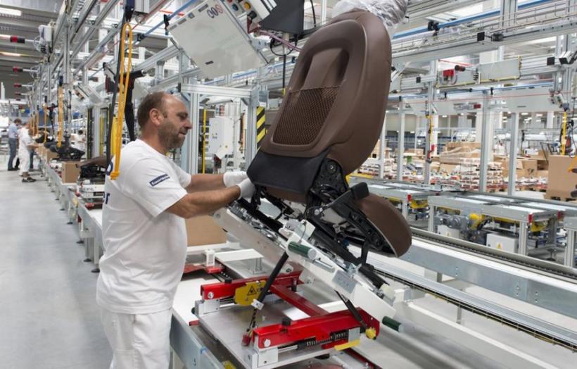 Cad ultimele întreprinderi uriașe. România, țara fără industrie: mai producem doar șomeri