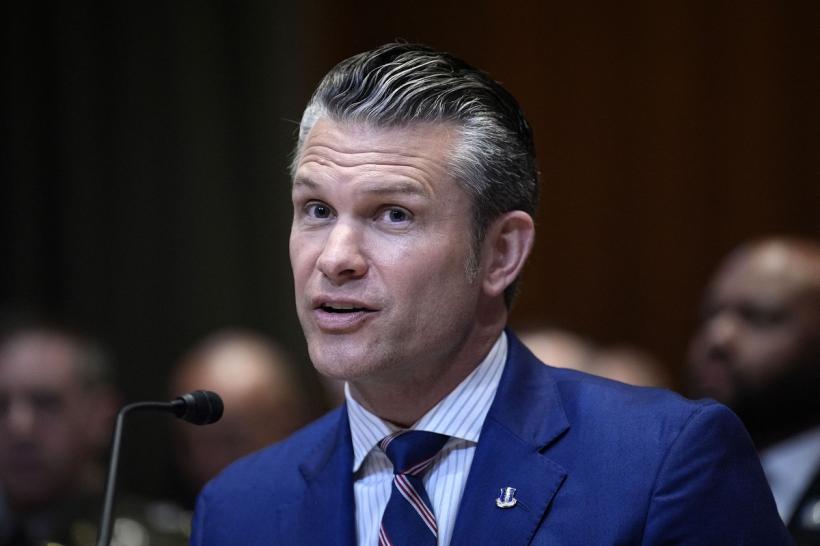 O senatoare americana cere demisia secretarului Apărării, Pete Hegseth